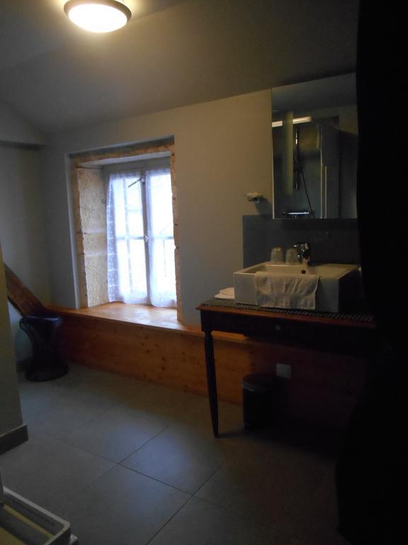 Escampette Hotel Saint-Aubin-en-Charollais Quarto foto