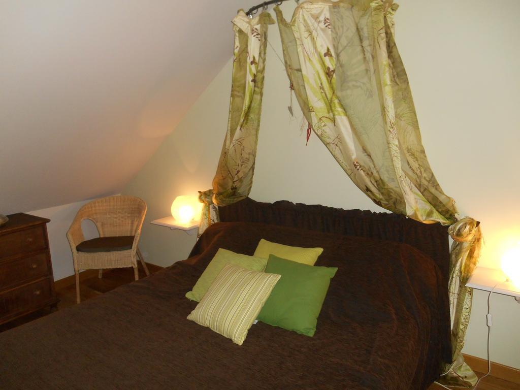 Escampette Hotel Saint-Aubin-en-Charollais Quarto foto